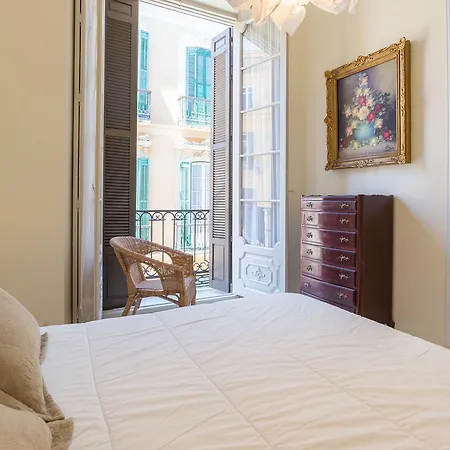 Apartment Malagasuite Heart Historic Center